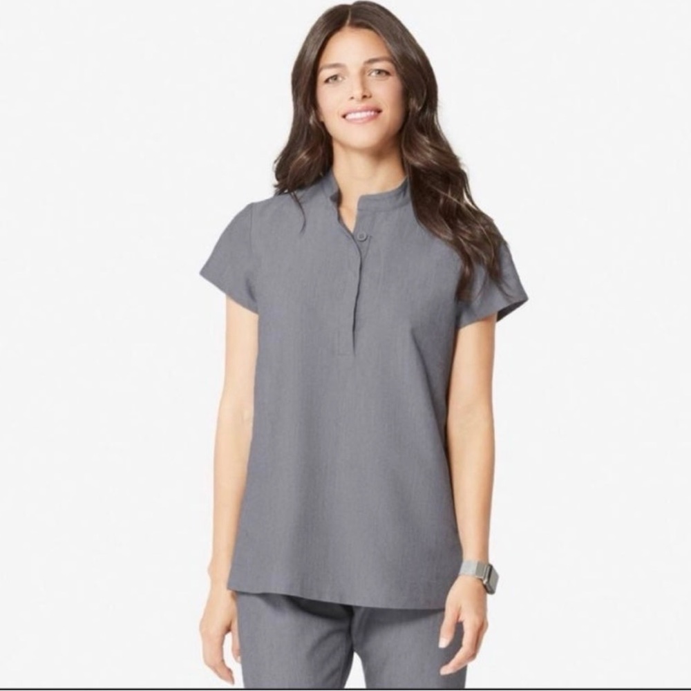 FIGS Pali scrub top